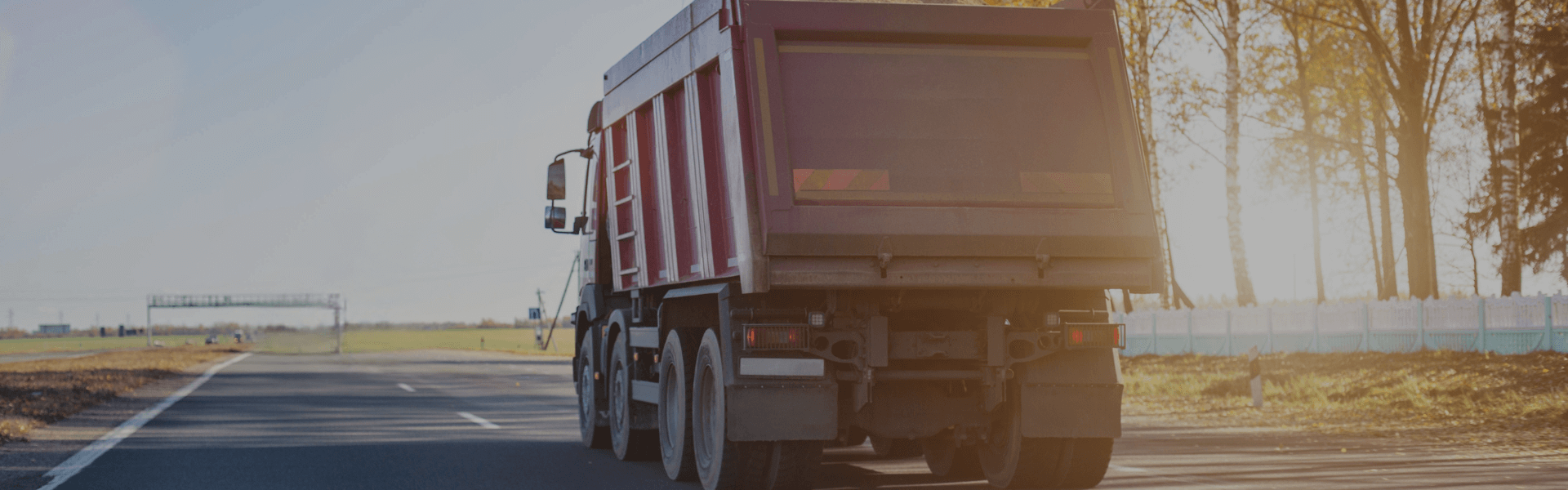 Automatische LKW-Beladung in der Schüttgut-Industrie // Automated truck loading for bulk materials - Axians IAS